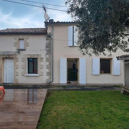 Le Petit Nid Saint-Loubès Exterior foto